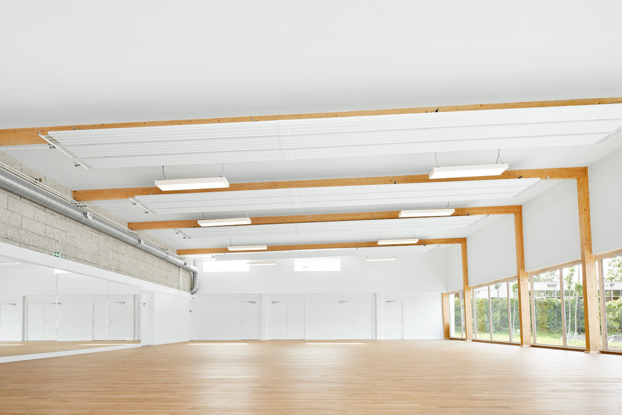 Sporthalle Pierre Chevet, Croissy Beaubourg/FR, lemoal lemoal architecture paysage