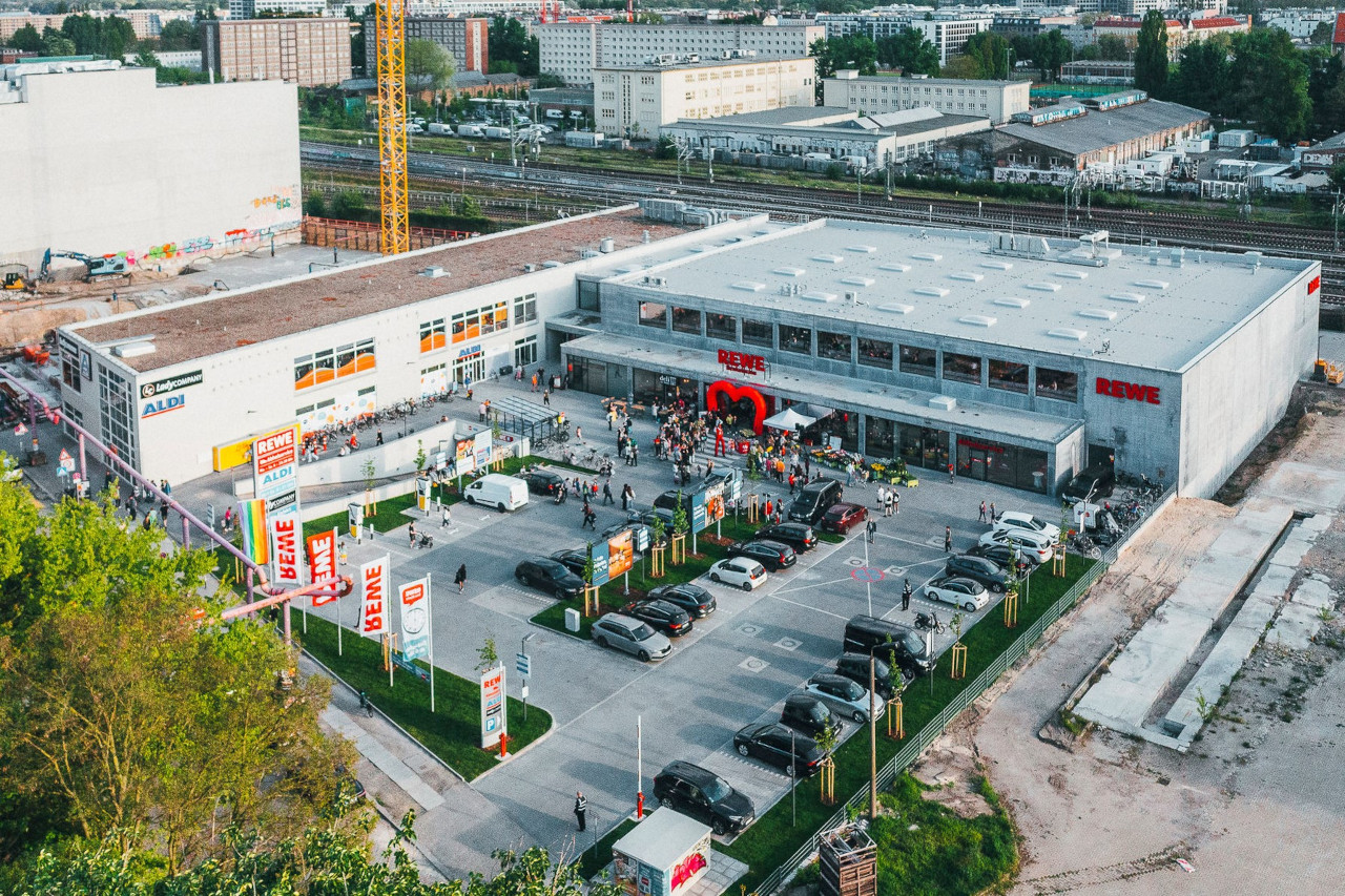 Supermarkt aus Infraleichtbeton, Berin